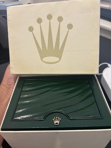 Rolex green presentation - rolex,